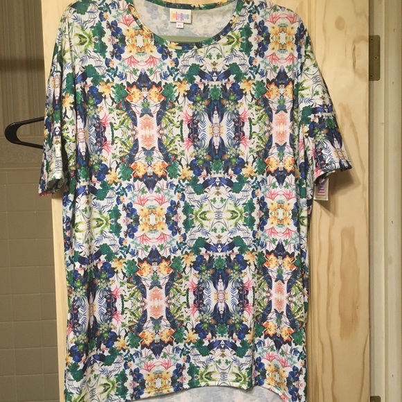 Spring Floral Tunic Top - Picture 2 of 7